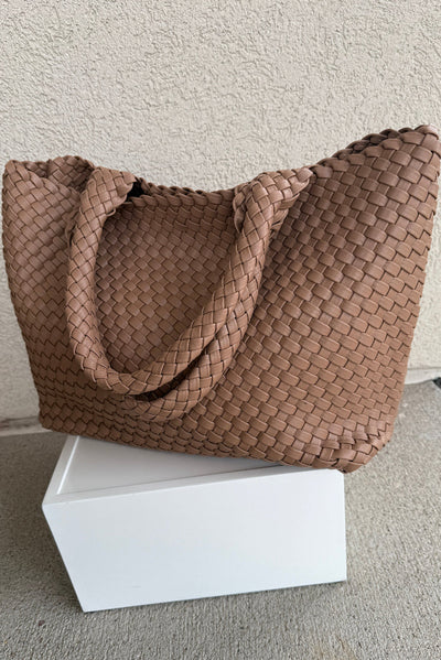 Rita Tote, Camel