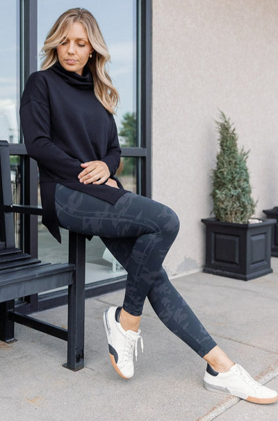 Spanx Air Essentials Tunic T-neck, Black