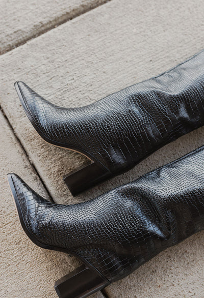 Schutz Analeah Black Croc Boot - RUST & Co.