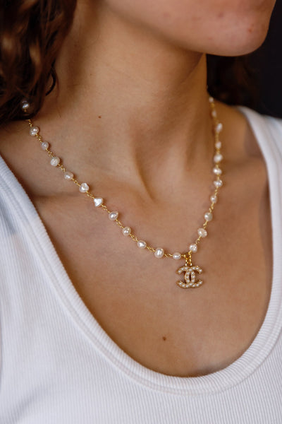 .Designer Pearl Chain W/ Charm