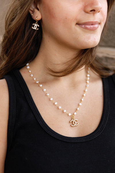 .Designer Pearl Chain W/ Charm