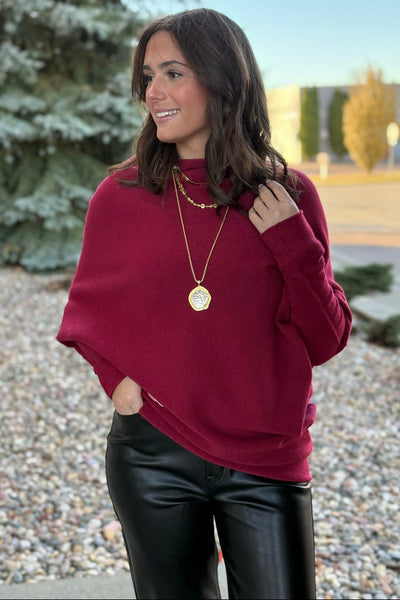Kai Asymmetric Sweater, Bordeaux