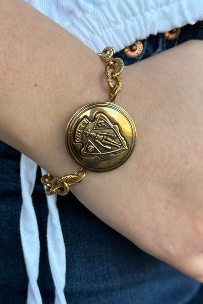 Designer Bold Crest Charm Toggle Clasp Bracelet - RUST & Co.