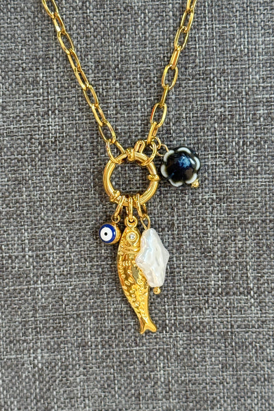 .Dream Catch Charm Necklace