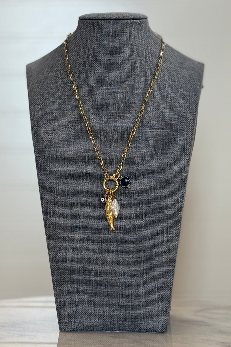 .Dream Catch Charm Necklace
