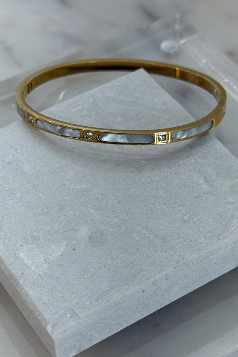 .Mother of Pearl Bracelet
