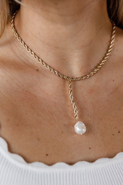 Alina Pearl Lariat Necklace