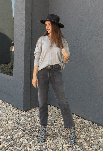 Gwen Oversized V-Neck Top w/ Thumbhole, Heather Grey