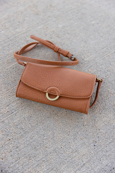 Arya Crossbody Wallet Bag, Cognac