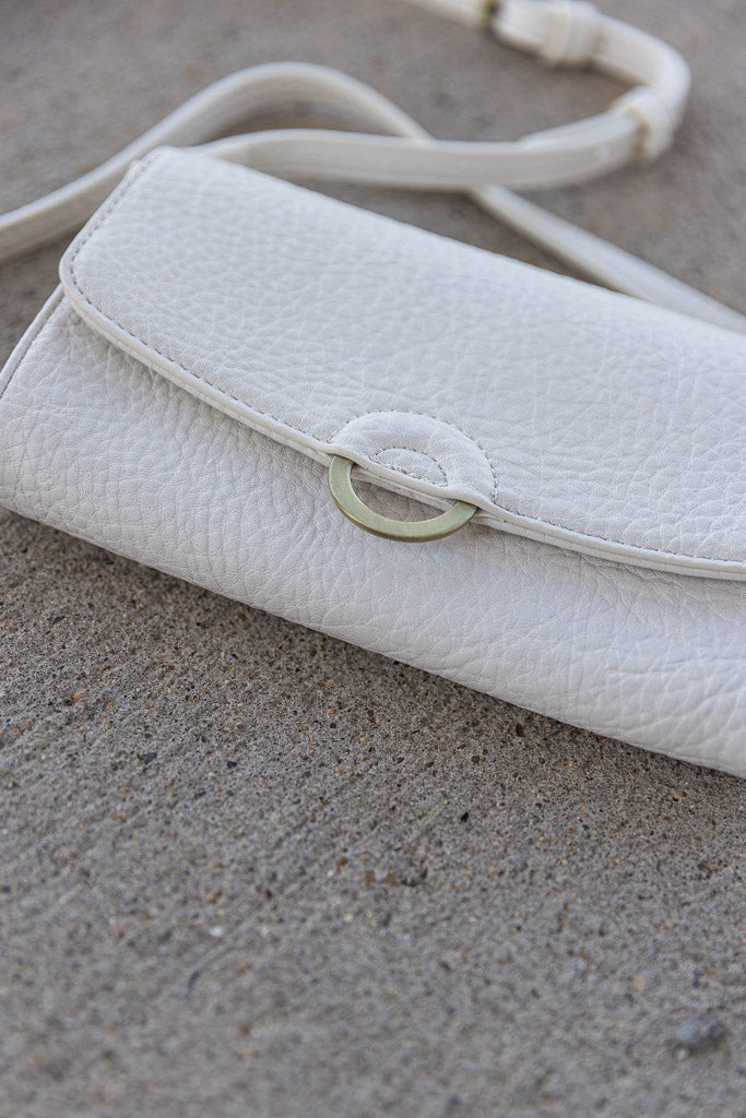 Arya Crossbody Wallet Bag, Cream